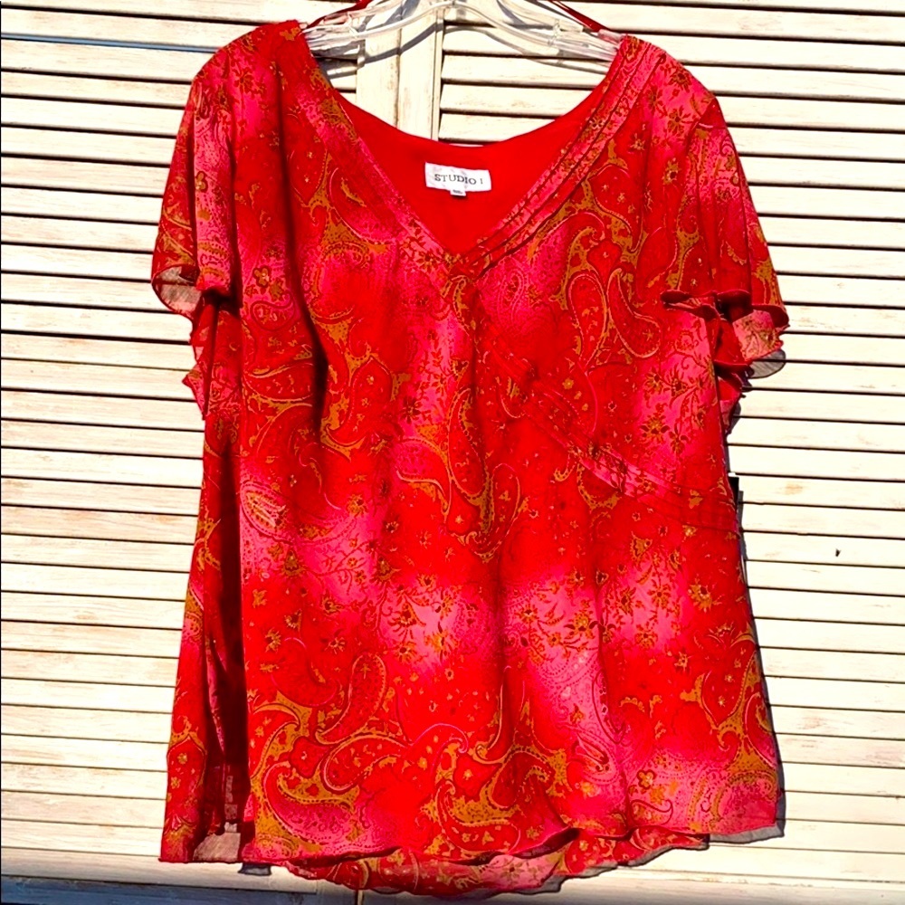 studio   New floral blouse size-34W
